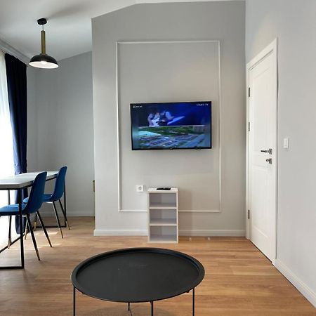 Petrovac Lungomare Apartments מראה חיצוני תמונה
