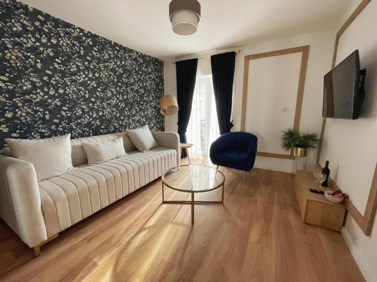 Petrovac Lungomare Apartments מראה חיצוני תמונה