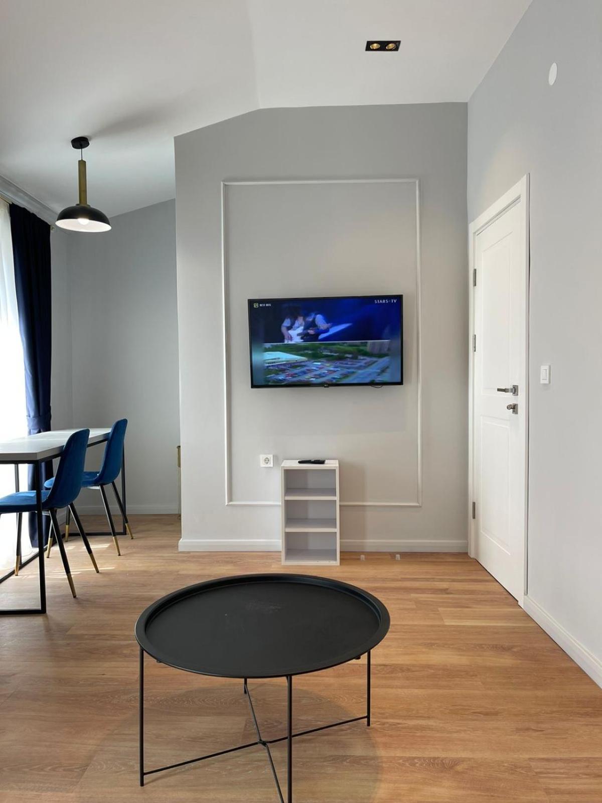 Petrovac Lungomare Apartments מראה חיצוני תמונה